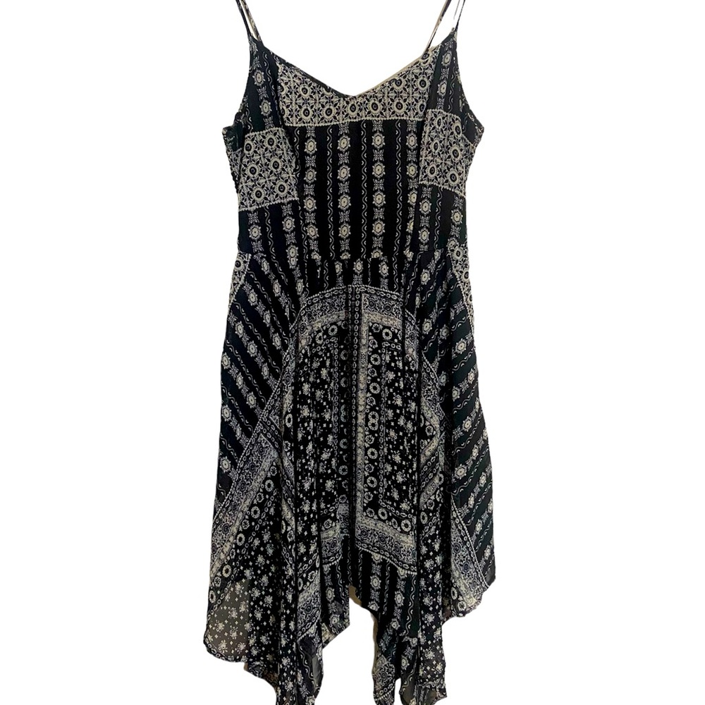 American Rag Paisley Black & White Asymmetrical  Cami Summer Dress wPockets SZ L